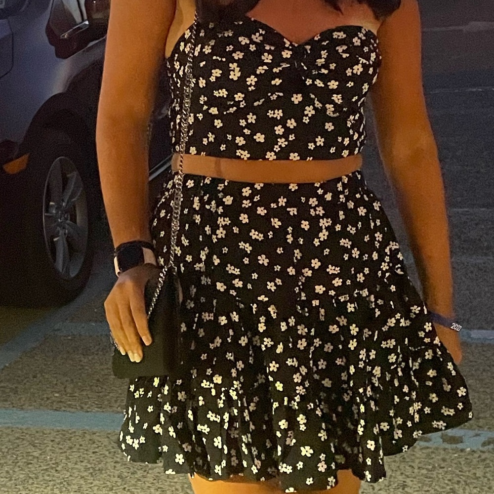 TWO PIECE BLACK AND WHITE FLORAL SKIRT SET
